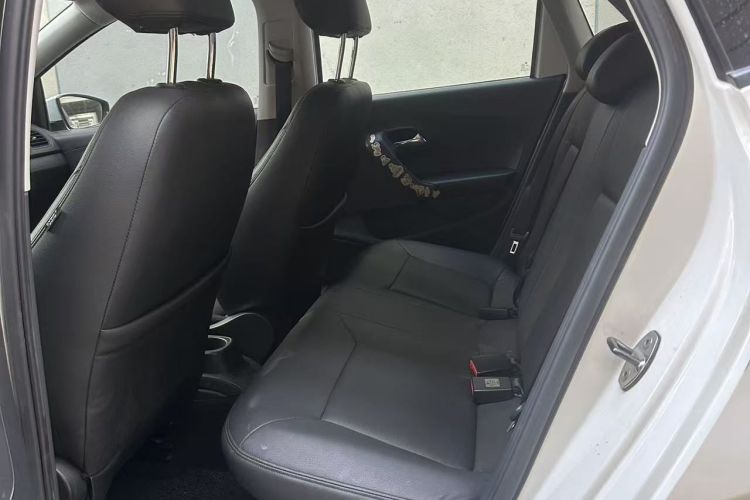 Polo 2018 image de voiture #10