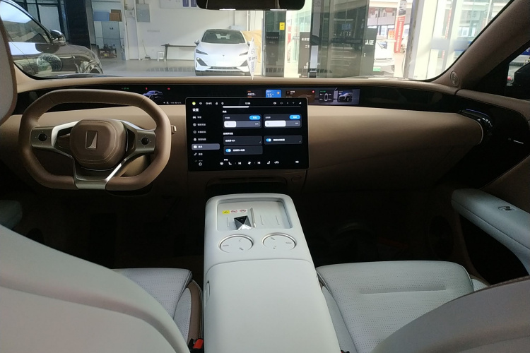 阿维塔 阿维塔07 2025 汽车图片 #10