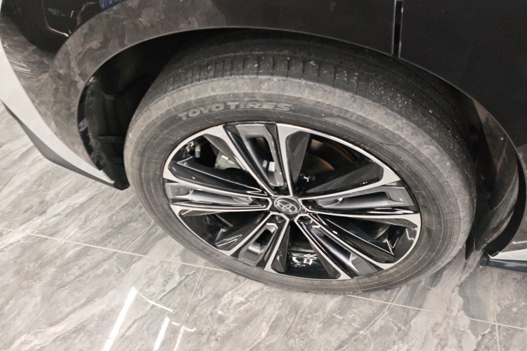 Toyota bZ4X 2022 immagine di auto #10