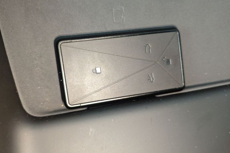 阿维塔 阿维塔11 2024 汽车图片 #10