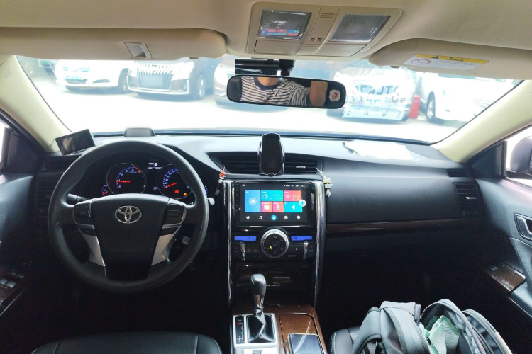 Toyota Reiz 2013 immagine di auto #10