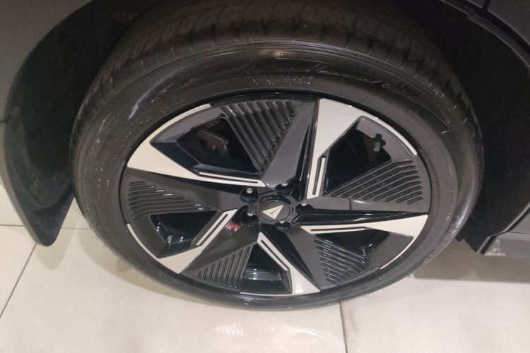 Deepal S07 2024 immagine di auto #10