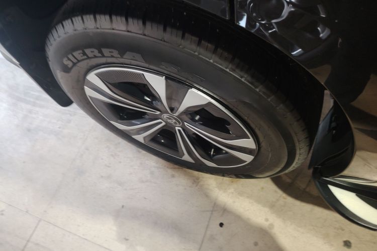 Toyota bZ4X 2023 immagine di auto #10