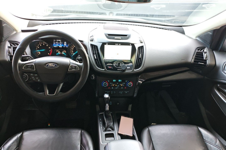 Ford Kuga 2017 #10 Ford Kuga 2017 car image #10