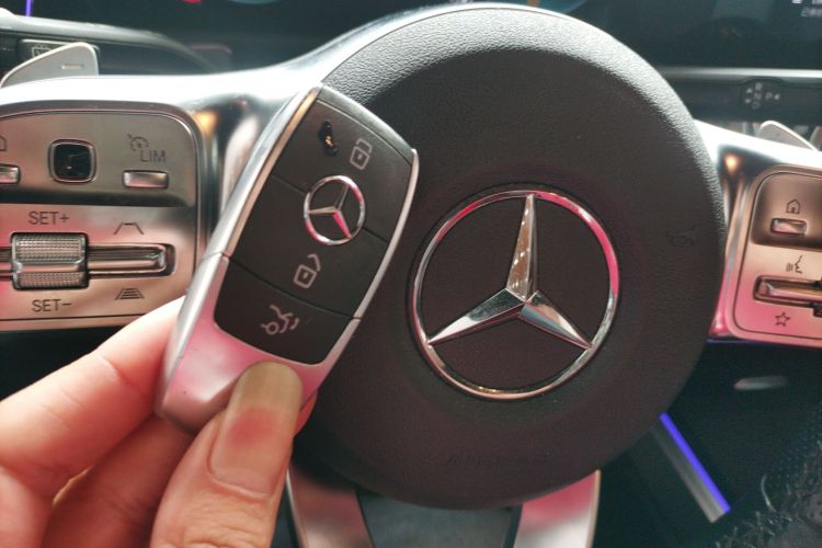 Mercedes-Benz EQB Class 2022 #10 Mercedes-Benz EQB Class 2022 car image #10