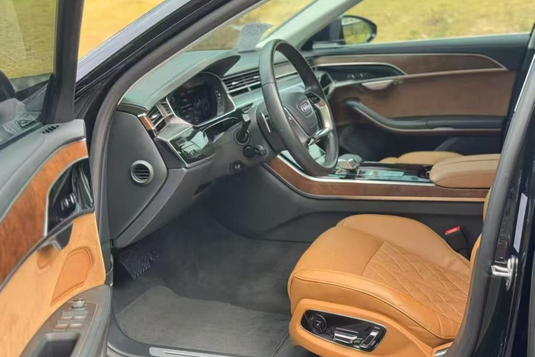 Audi A8 2020 car image #10