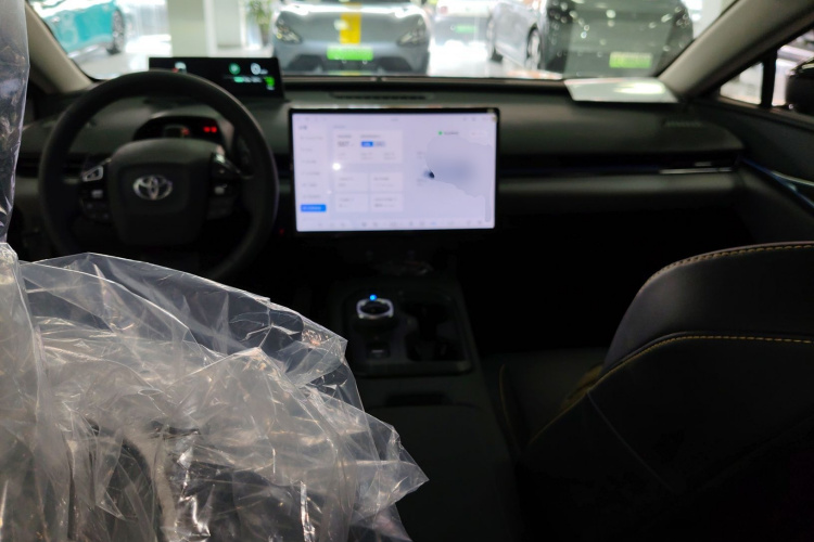 Toyota bZ5 2025 #10 Toyota bZ5 2025 immagine di auto #10