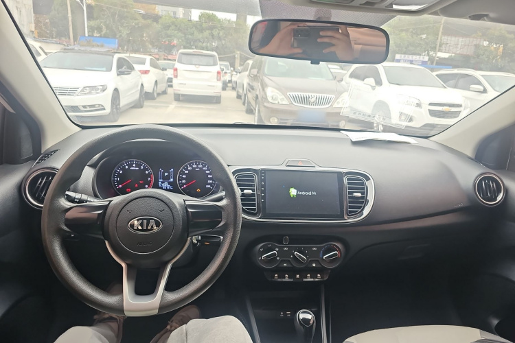 起亚 焕驰 2018 汽车图片 #10