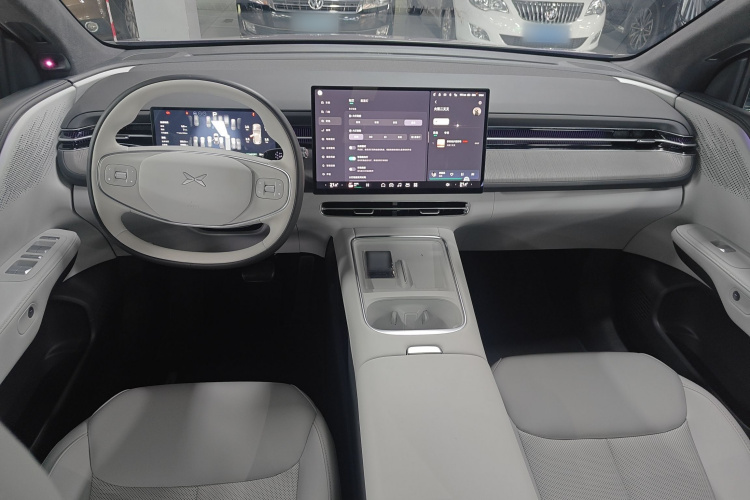 Xpeng G6 2025 صورة سيارة #10