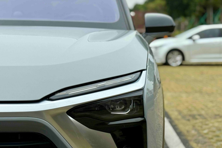 NIO ES8 2020 car image #10