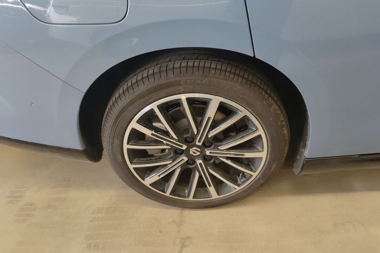 零跑汽车 零跑B01 2025 汽车图片 #10