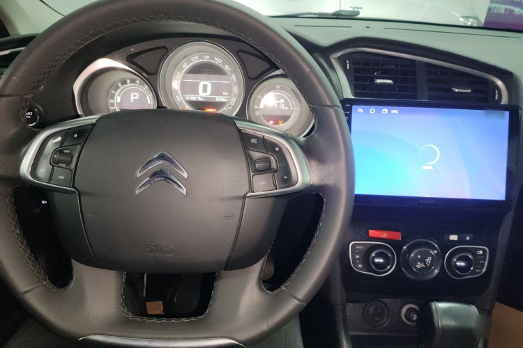 Citroen C4L 2016 car image #10