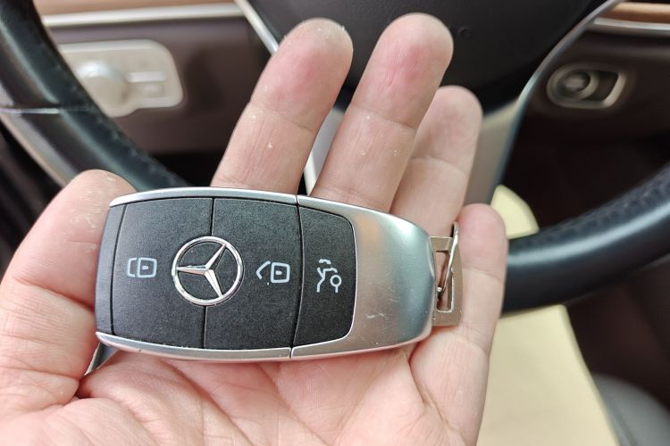 Mercedes-Benz GLE Class New Energy 2021 car image #10