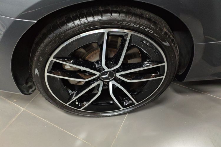 Mercedes-Benz E AMG 2021 صورة سيارة #10