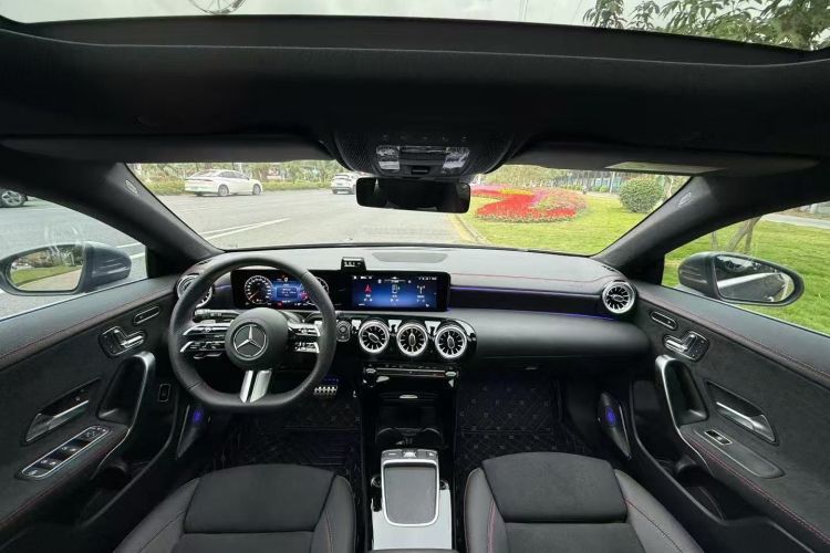 Mercedes-Benz CLA Class (Imported) 2025 #10 Mercedes-Benz CLA Class (Imported) 2025 car image #10