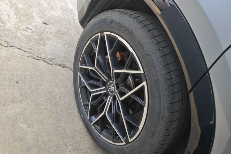 BYD SongL EV 2024 car image #10