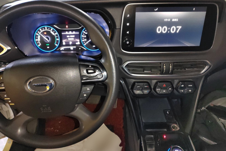 GAC ix4 2018 car image #10