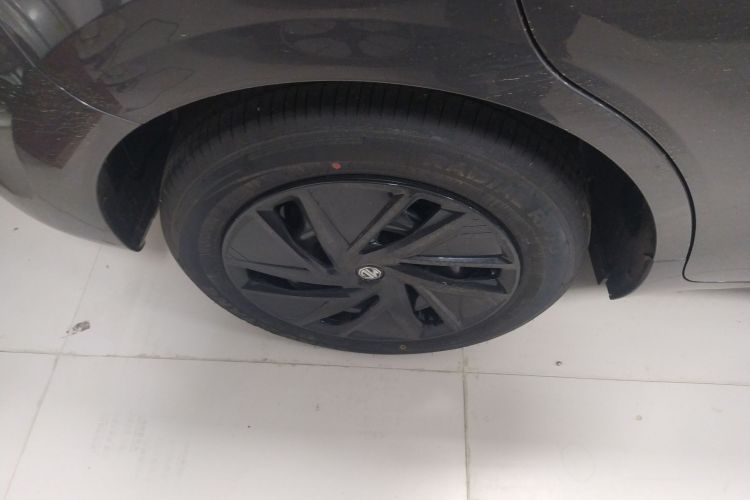 MG 4 EV 2025 car image #10