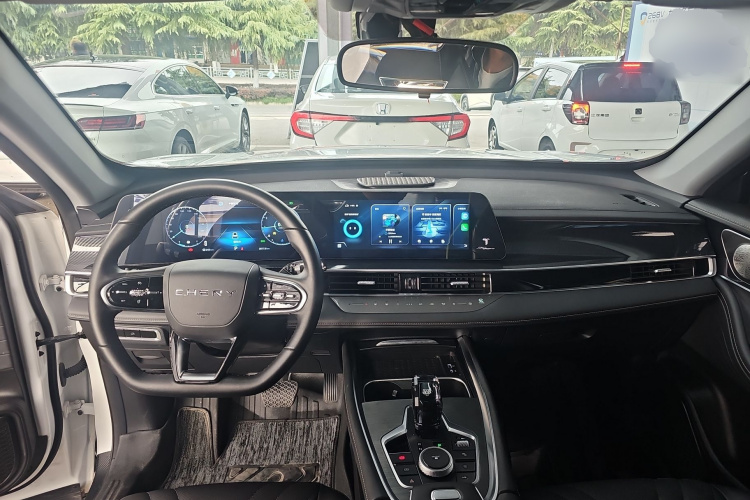 Chery Tiggo 7 Plus 2023 car image #10