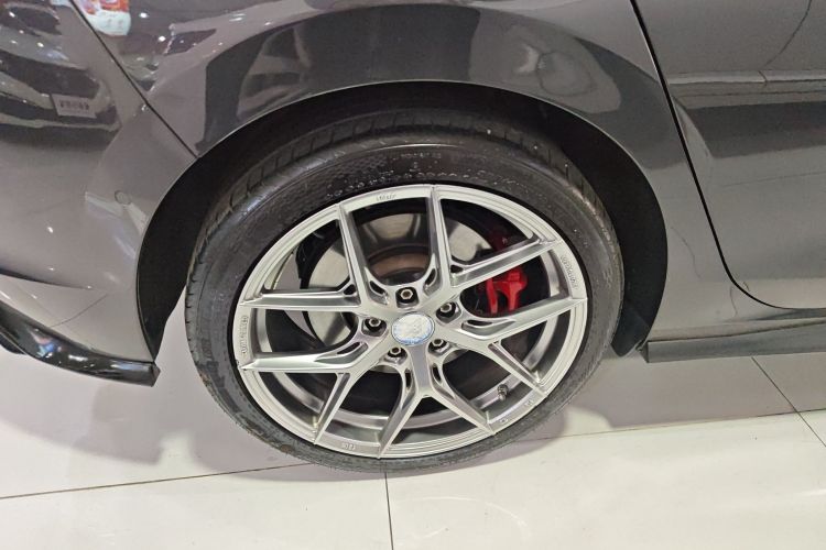 Volkswagen GolfGTI 2022 car image #10