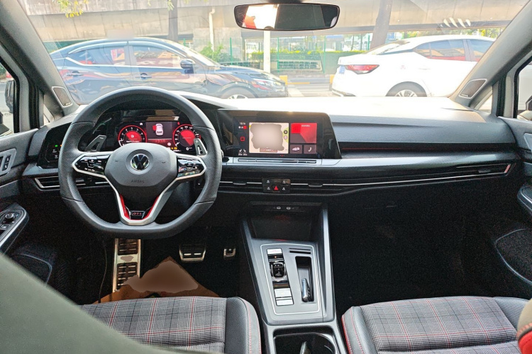 Volkswagen GolfGTI 2022 #10 Volkswagen GolfGTI 2022 car image #10