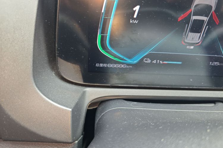 BYD Yuan New Energy 2020 #10 BYD Yuan New Energy 2020 immagine di auto #10