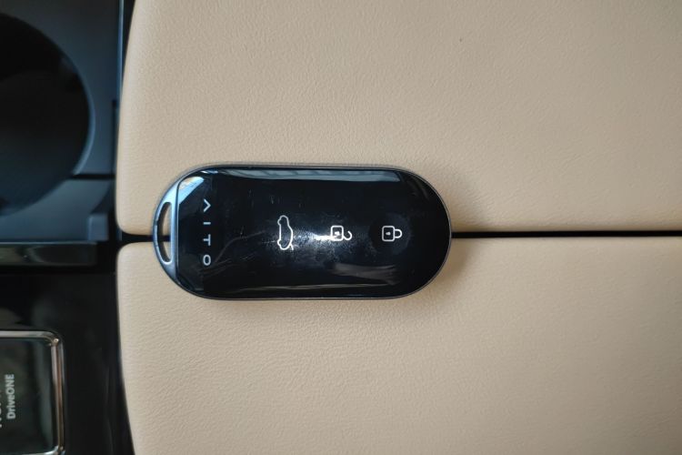 2022 #10 2022 car image #10