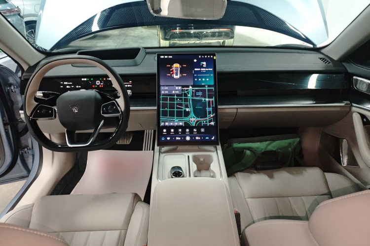 哪吒汽车 哪吒S猎装 2025 汽车图片 #10