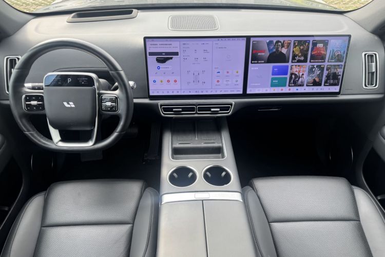 Li L6 2024 image de voiture #10