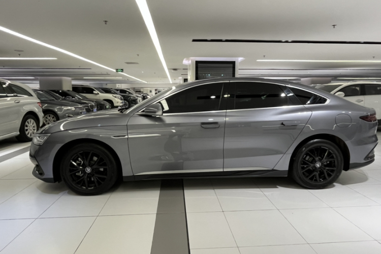 BYD Han 2024 car image #10