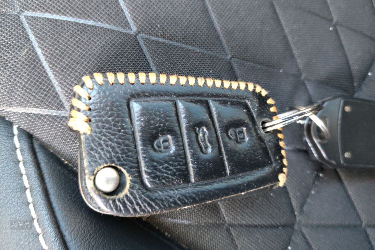 Skoda Karoq 2020 car image #10