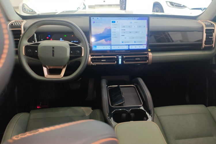 2024 car image #10
