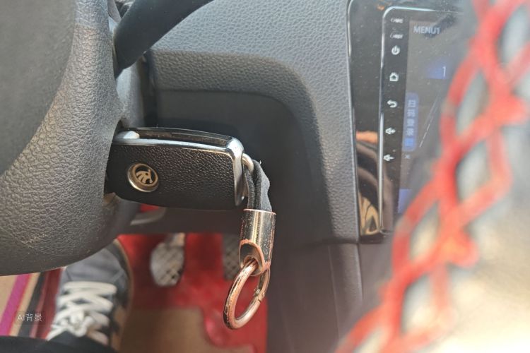 Skoda Rapid 2018 car image #10