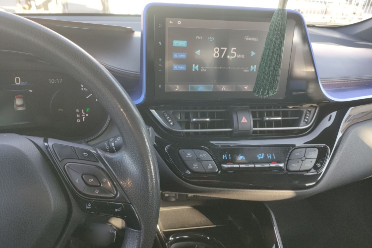 Toyota C-HR EV 2021 immagine di auto #10