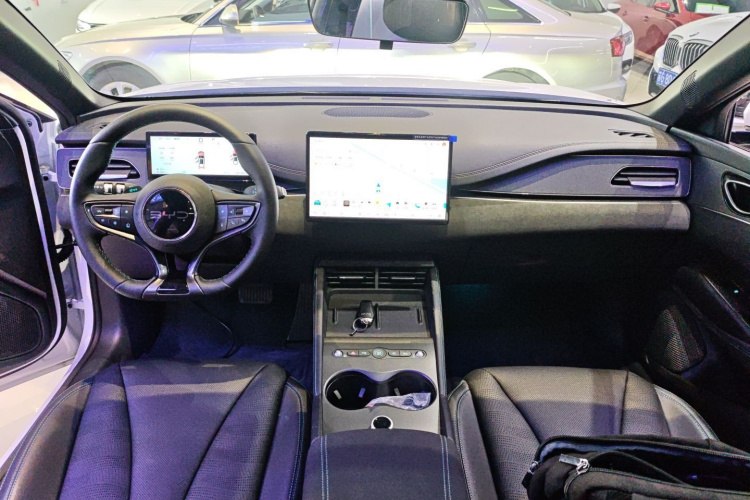 BYD Seal 06 DM-i 2025 #10 BYD Seal 06 DM-i 2025 immagine di auto #10