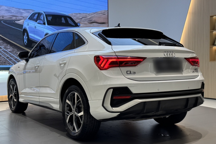 Audi Q3 Sportback 2021 car image #10