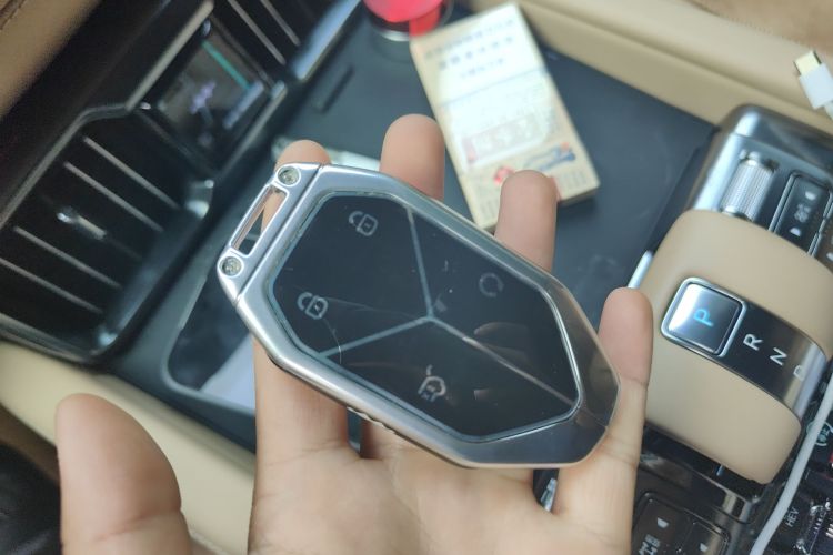 FangChengBao Leopard 8 2025 car image #10