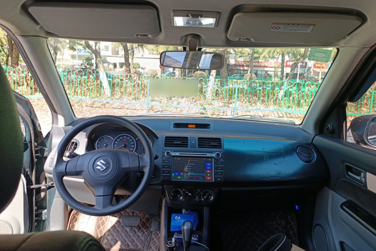 Suzuki Swift 2017 car image #10