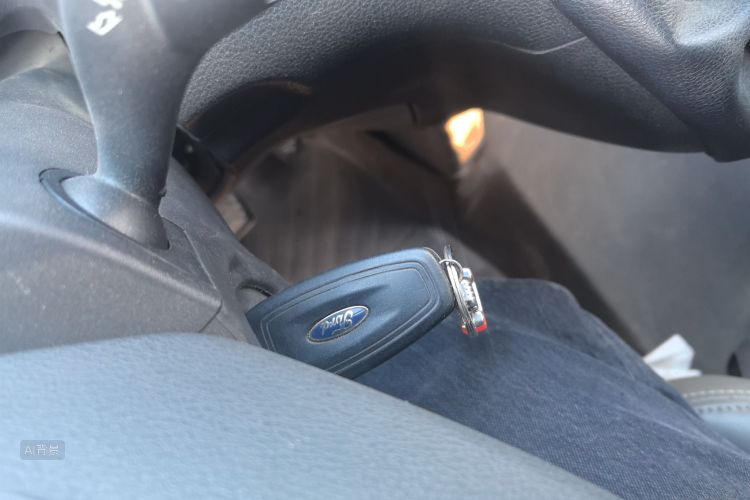 Ford Transit 2020 car image #10