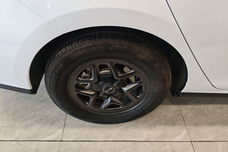 BYD Seal 05 DM-i 2025 #10 BYD Seal 05 DM-i 2025 car image #10