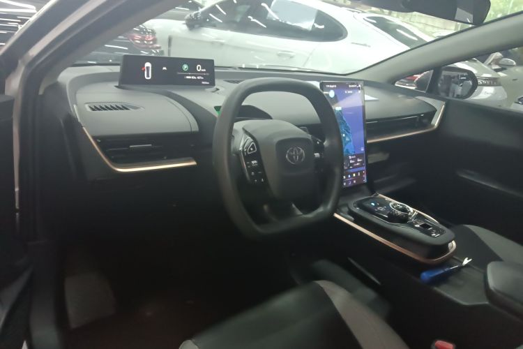 Toyota bZ3 2023 immagine di auto #10