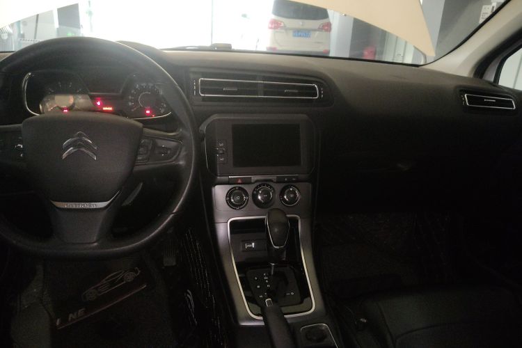 Citroen C4 C-Quatre 2018 car image #10