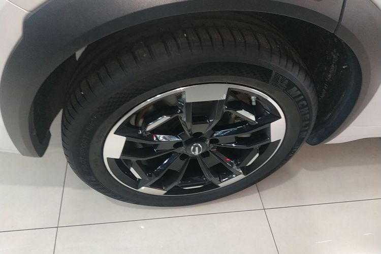 GAC Trumpchi ES9 2023 #10 GAC Trumpchi ES9 2023 car image #10