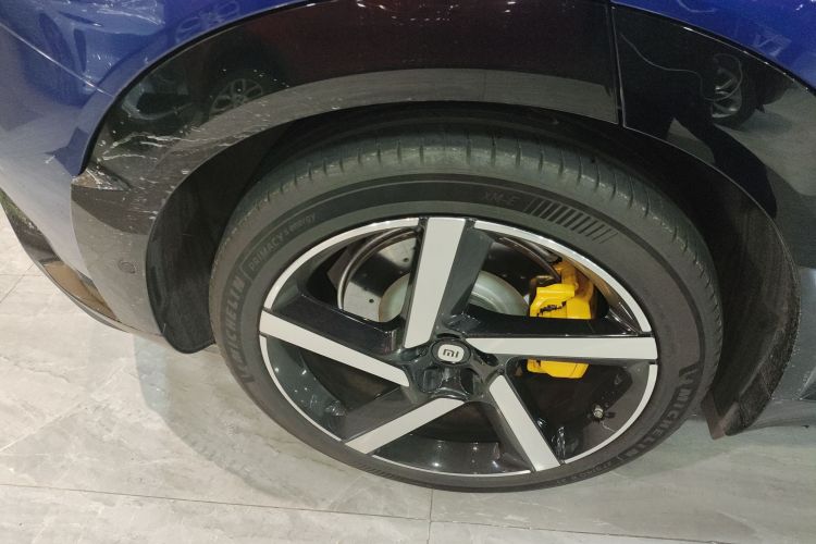 MI YU7 2025 car image #10