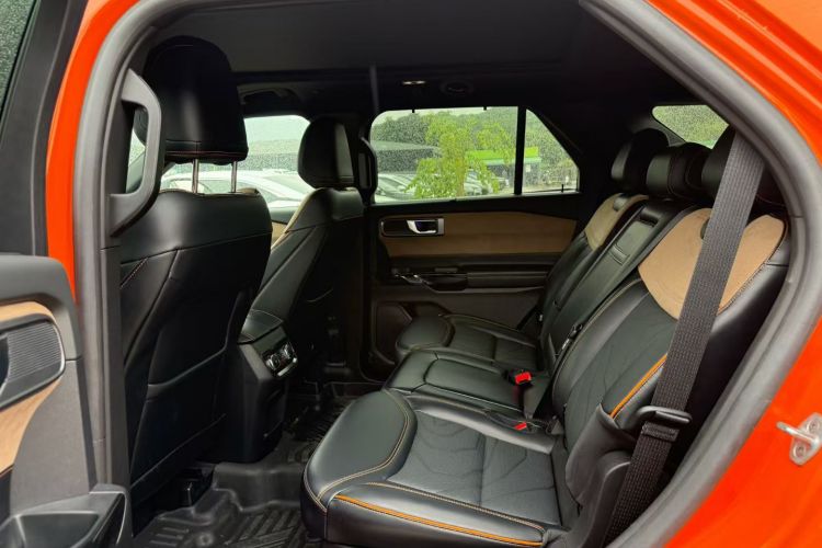 Ford Explorer 2024 #10 Ford Explorer 2024 car image #10