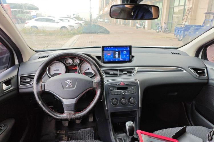 Peugeot 308 2016 imagen de coche #10