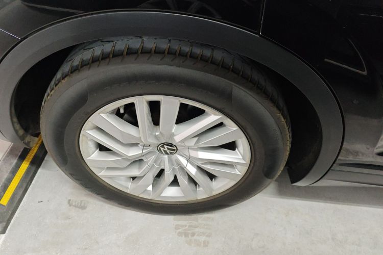 Volkswagen Touareg 2020 #10 Volkswagen Touareg 2020 car image #10