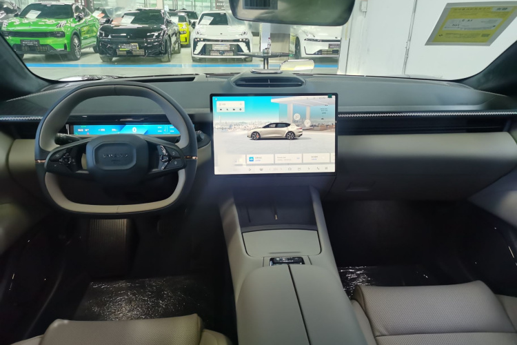 Lynk & Co #10 Lynk & Co immagine di auto #10