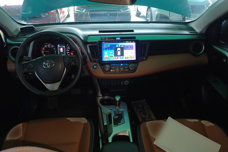 RAV4 2016 immagine di auto #10