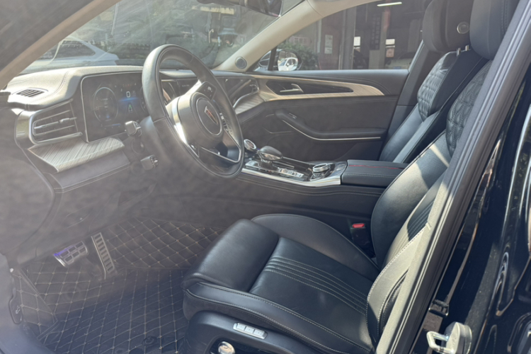 HongQi H9 2022 car image #10